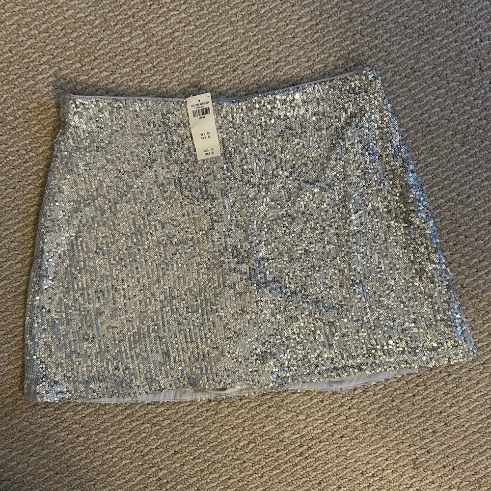 Abercrombie & Fitch Sparkling Silver Mini Skirt - Picture 3 of 4